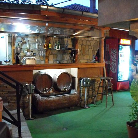 Family Hotel Ogi アセノヴグラト エクステリア 写真