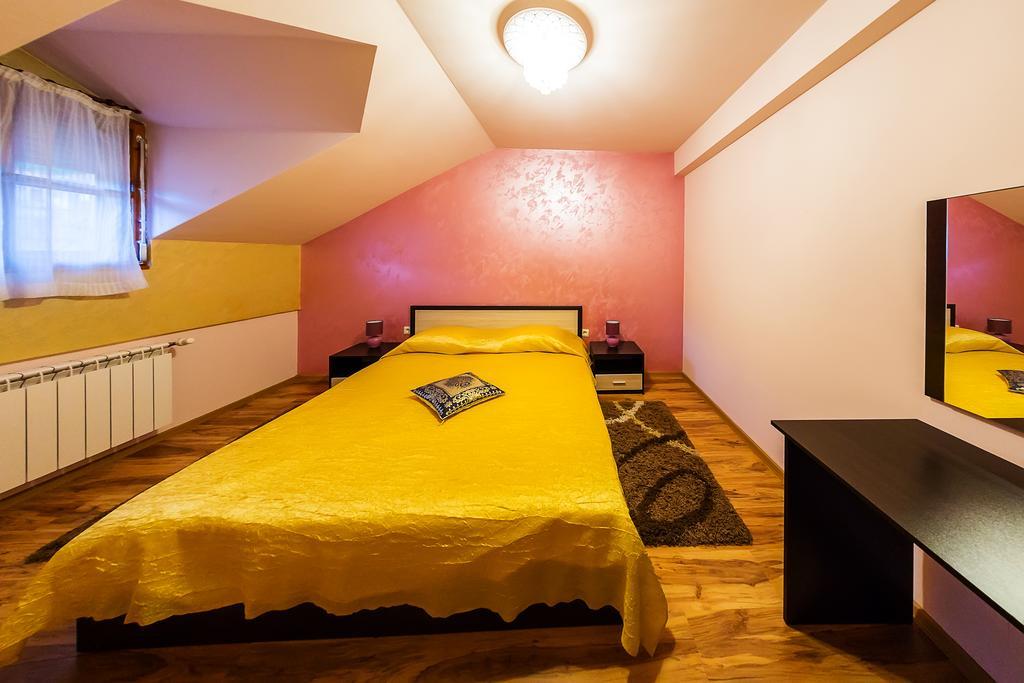 Family Hotel Ogi アセノヴグラト エクステリア 写真