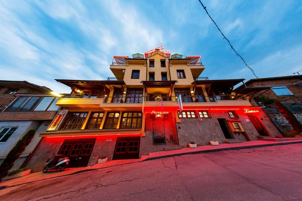 Family Hotel Ogi アセノヴグラト エクステリア 写真